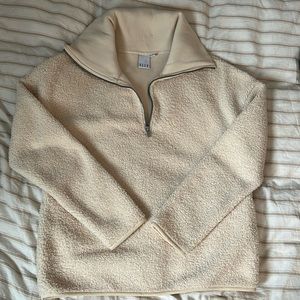 Elle half zip
